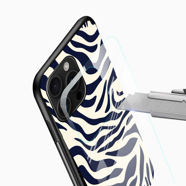 Sleek Animal Pattern Glass Case - Cover Stall