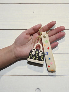 Mini Luxury-Style Handbag Keychain – Cream & Black Silicone Bag Charm