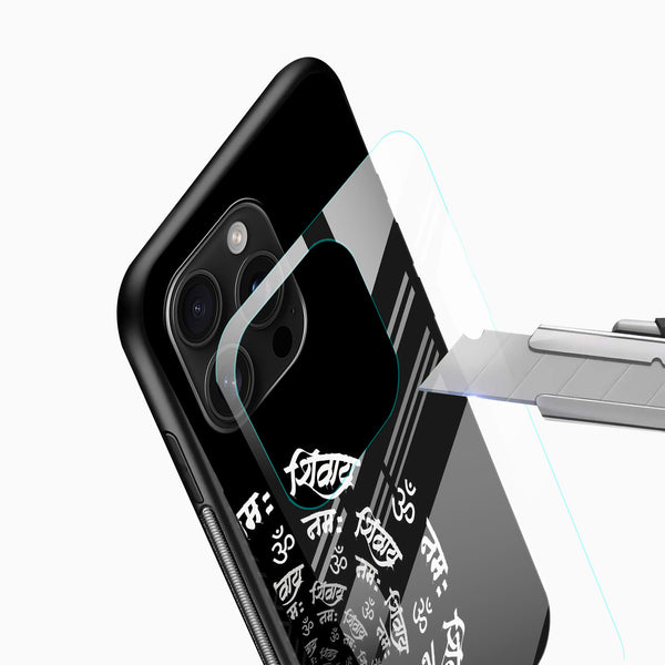 Slim shockproof Om phone case with protective edges side profile